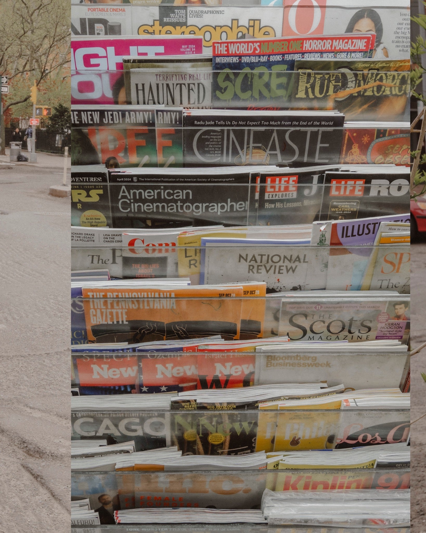 How to Write Product Descriptions for Merch That Actually Sell