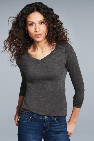 District Women's Very Important Tee Long Sleeve V-Neck - DT6201