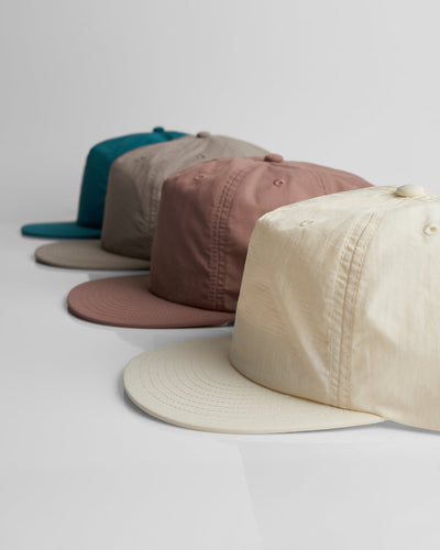 Caps