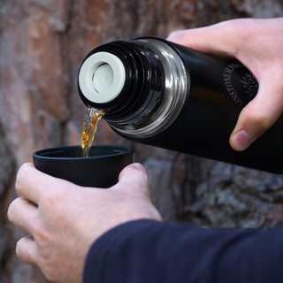 Ridgeline 750ml Vacuum Flask (Black) — Feature