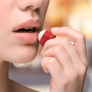 Mint Lip Balm Ball (Red) — Feature