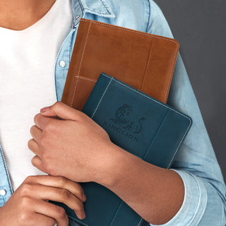 Melrose Notebook (Black) — Feature
