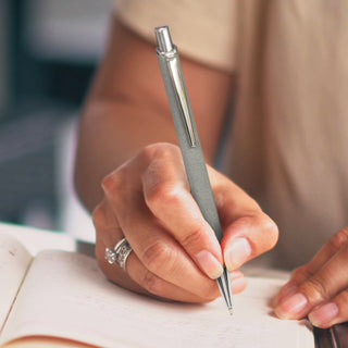 Riverstone Pen (Black) — Feature