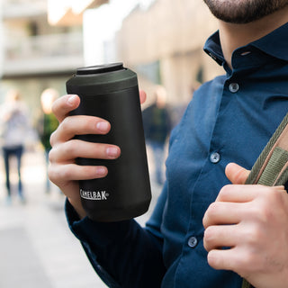 CamelBak Horizon Can Cooler Mug - 500ml (Black) — Feature