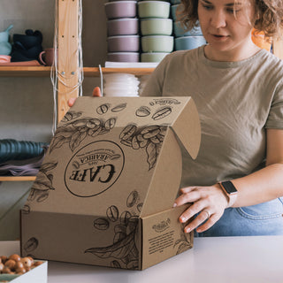 Vault Die Cut Box with Locking Lid - 300x225x113mm (White/Natural) — Feature