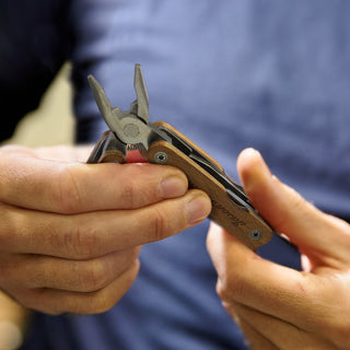 Obsidian Wooden Multi-Tool (Natural) — Feature