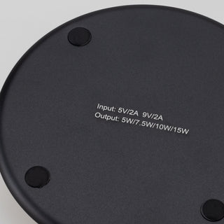Apex 15W Wireless Fast Charger (Natural/Black) — Detail