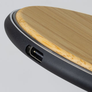 Apex 15W Wireless Fast Charger (Natural/Black) — Detail