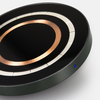 INGENIO Arc Single Wireless Charger (Gunmetal/Black) — Detail