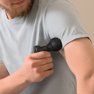 Pulse Compact Handheld Massager (Black) — Feature