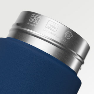 Ocean Bottle Original Vacuum Bottle (Obsidian Black) — Detail
