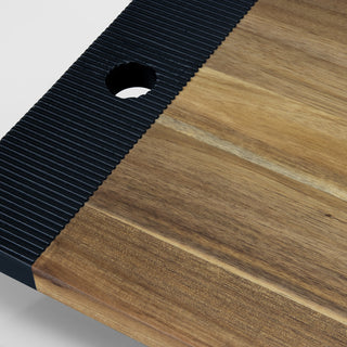 Keepsake Noir Serving Board (Black/Natural) — Detail