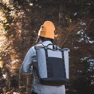 Frontier Challenger Cooler Totepack (Black/Grey) — Feature