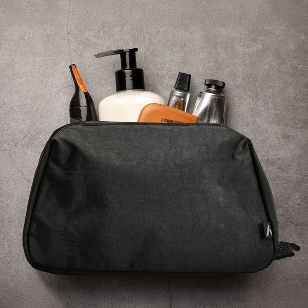 ARCHER Tasman Toiletry Bag (Black)